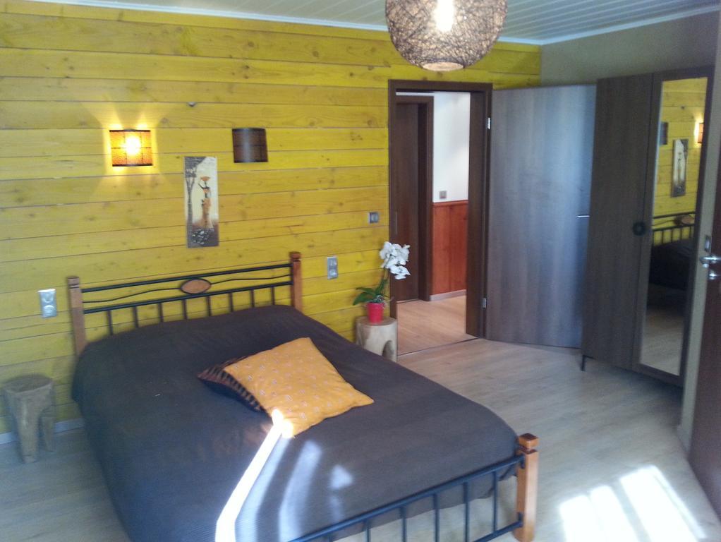 סטומונט La Villa Roannaise חדר תמונה